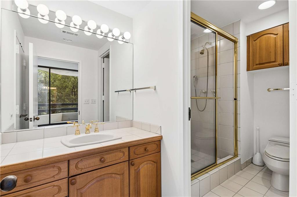 2660 Peachtree Road NW Unit 6D