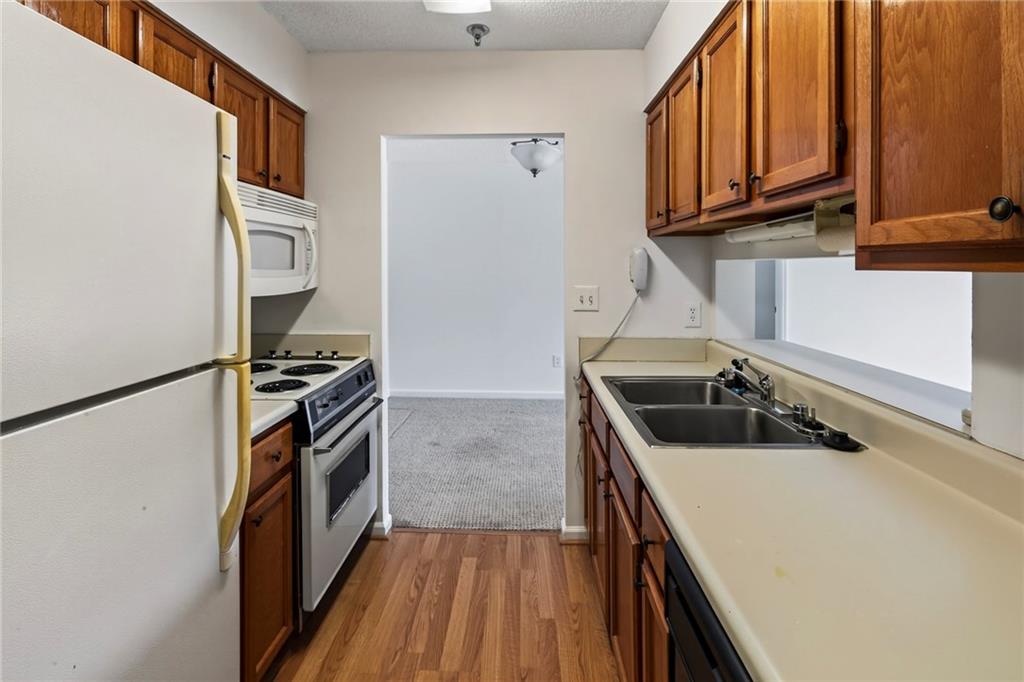 300 Johnson Ferry Road NE Unit B315