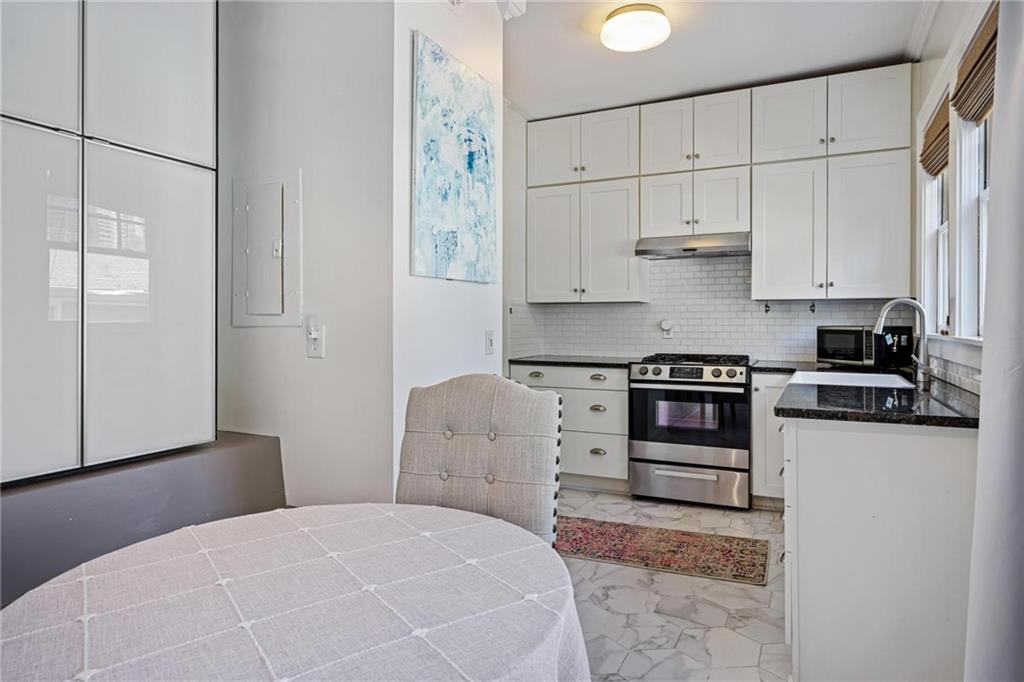 907 Piedmont Avenue NE Unit 11