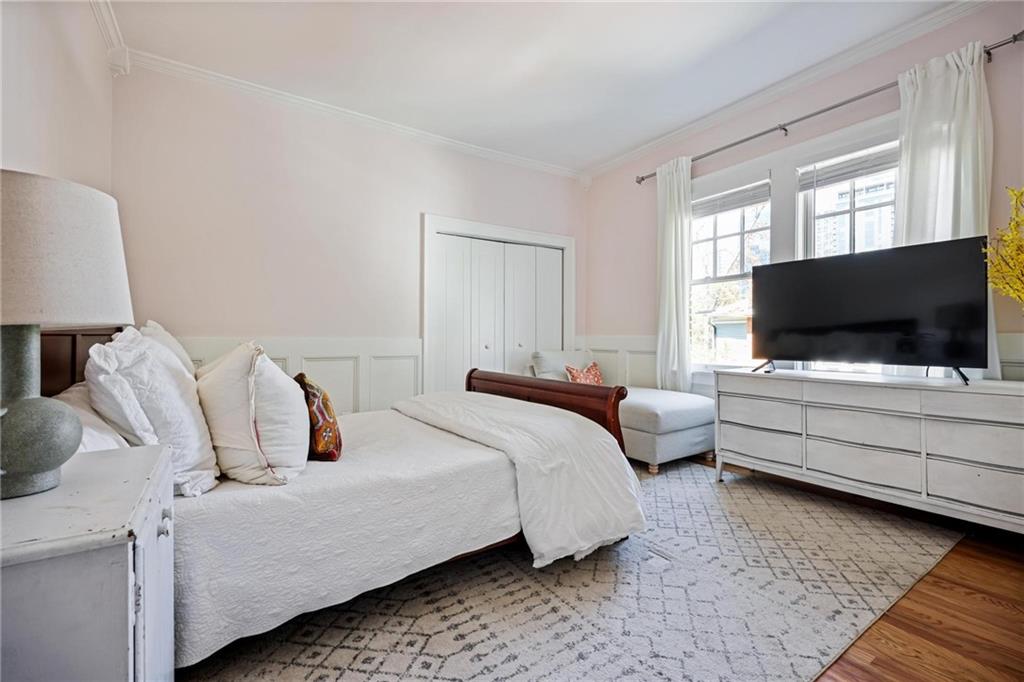 907 Piedmont Avenue NE Unit 11