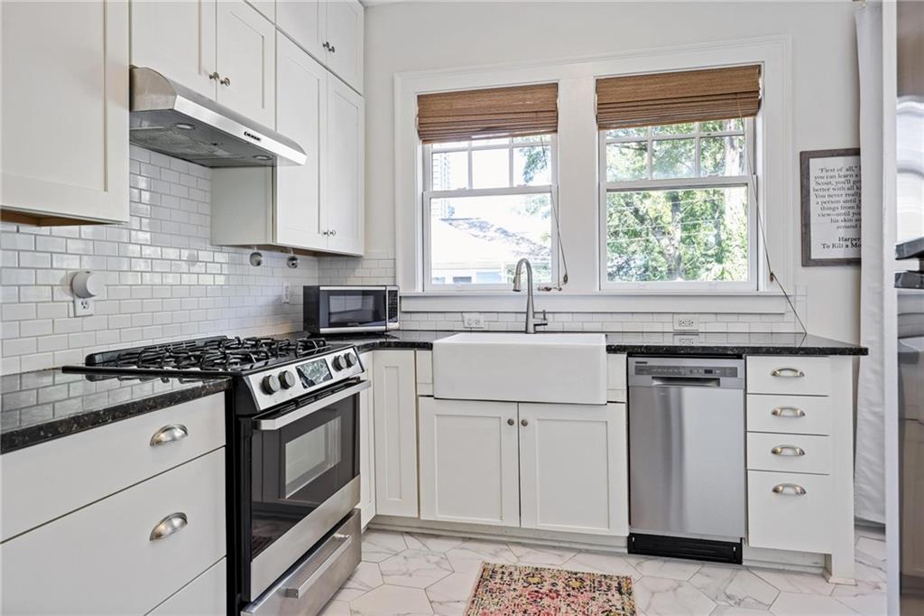 907 Piedmont Avenue NE Unit 11