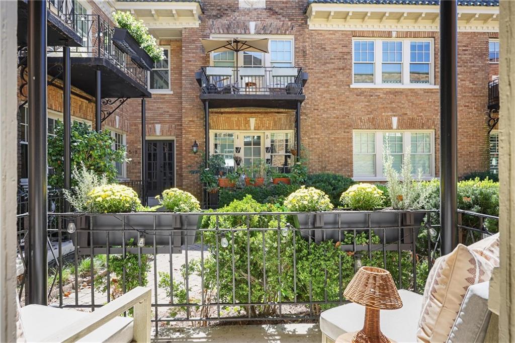 907 Piedmont Avenue NE Unit 11