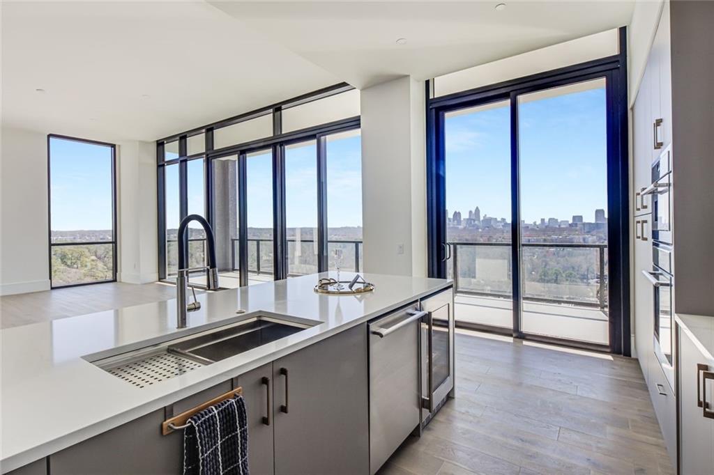 2425 Peachtree Road NE Unit 1605