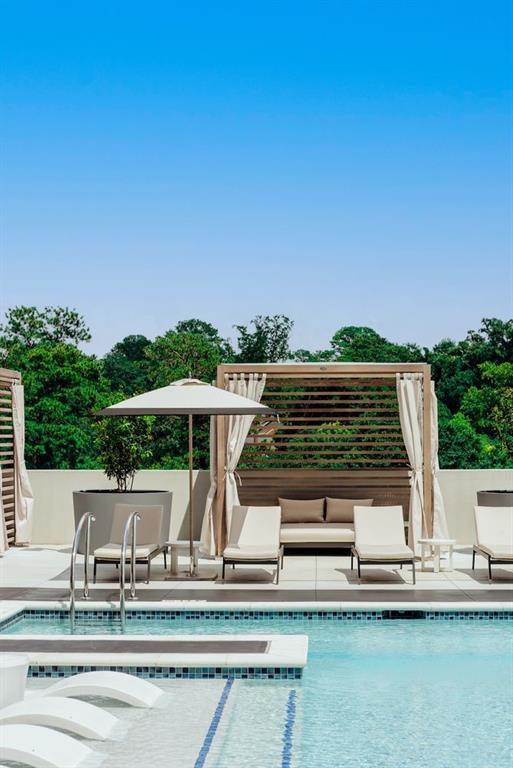 2425 Peachtree Road NE Unit 1605