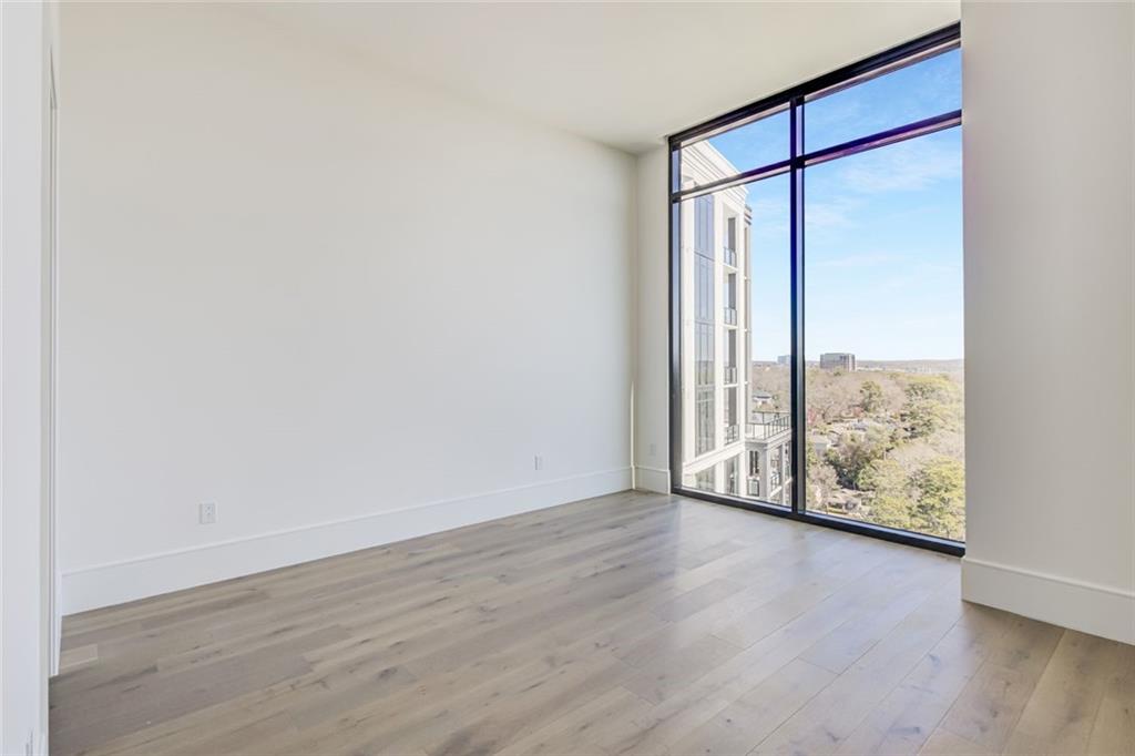 2425 Peachtree Road NE Unit 1605