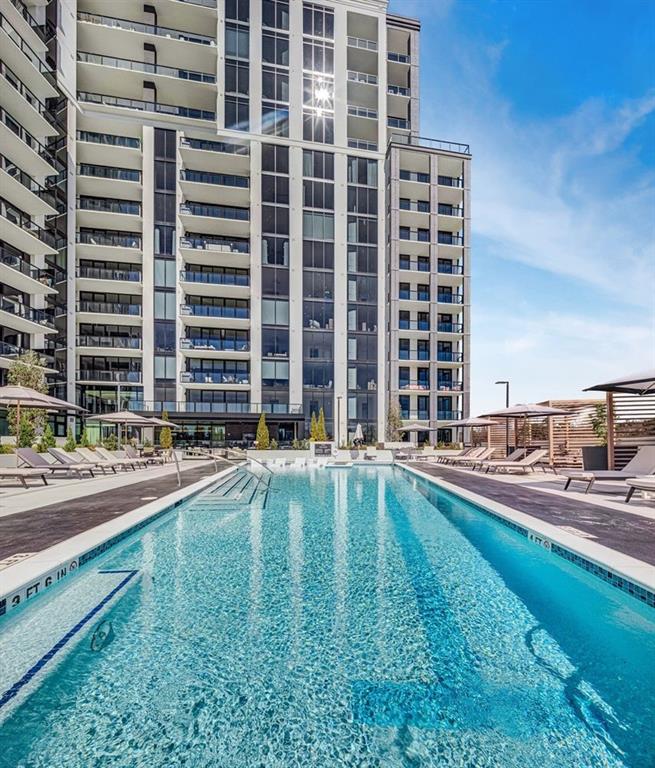 2425 Peachtree Road NE Unit 1605