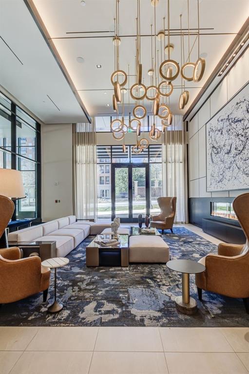 2425 Peachtree Road NE Unit 1605