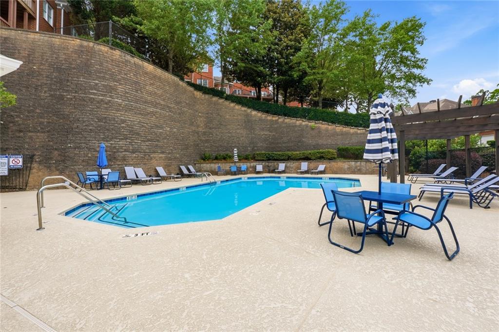 121 Brookview Circle