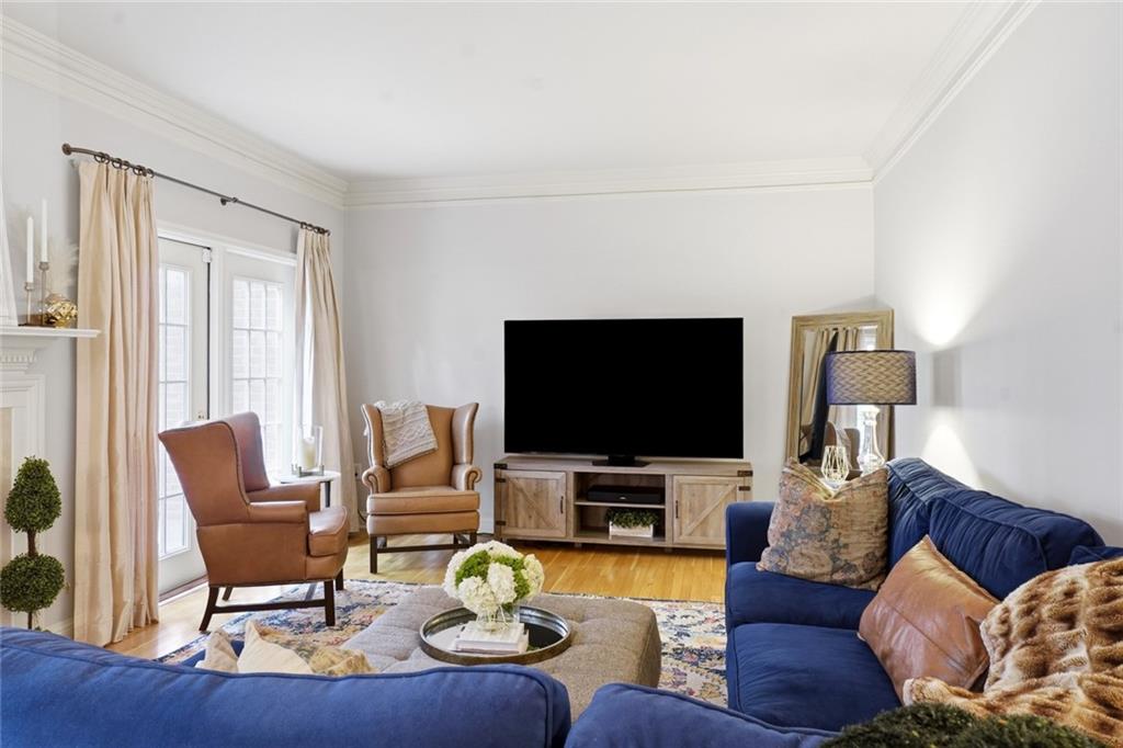 121 Brookview Circle