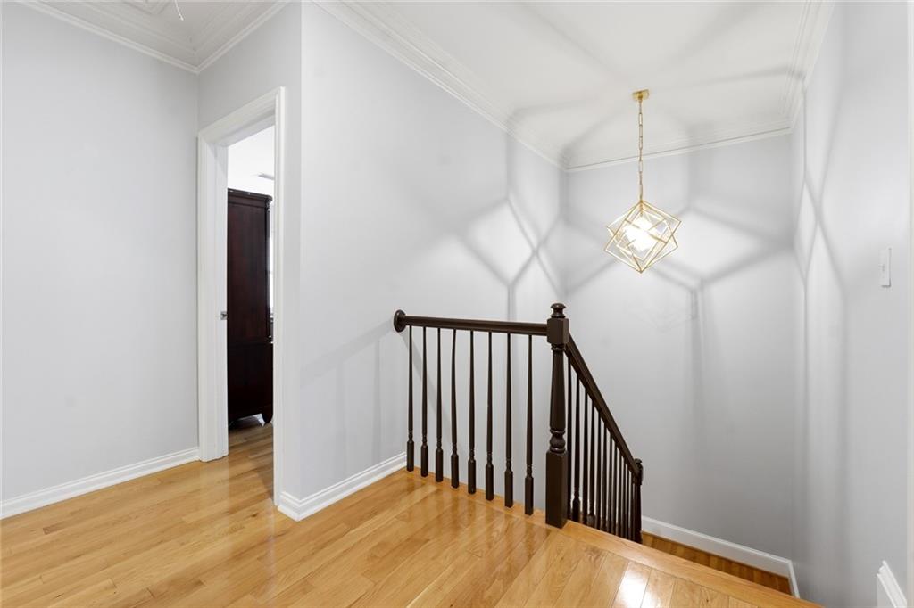 121 Brookview Circle