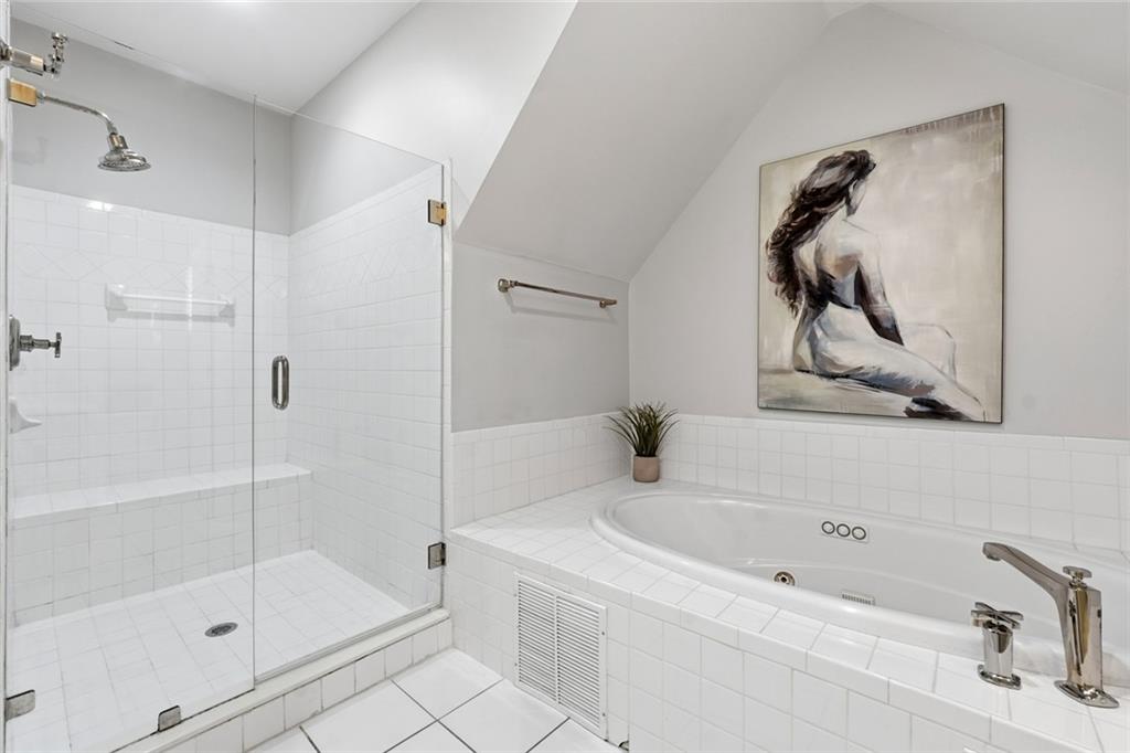 121 Brookview Circle