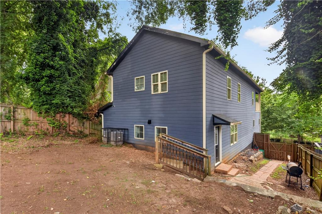 319 Lawton Street SW