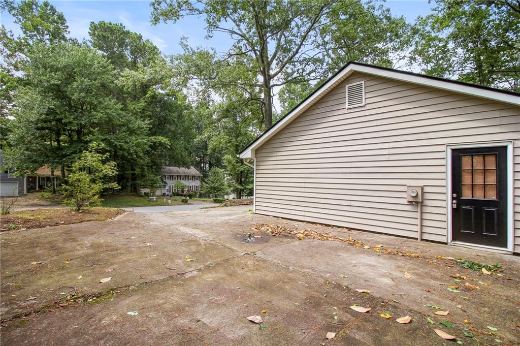455 Barrington Drive W