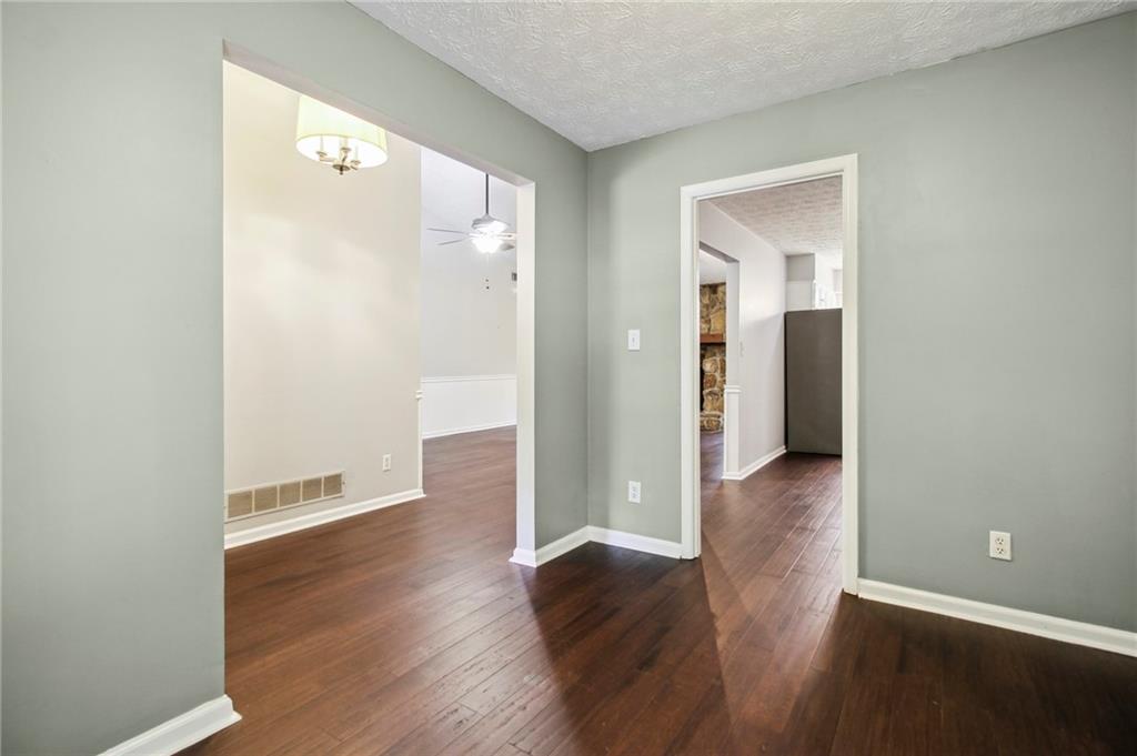 455 Barrington Drive W