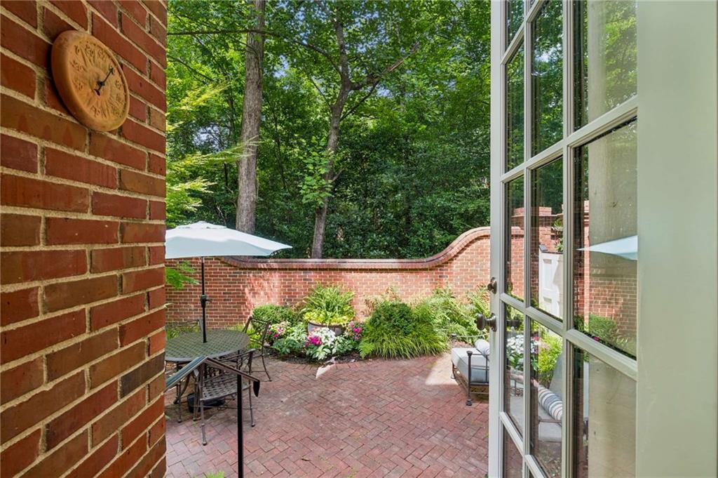39 W Wesley Road NW Unit 1