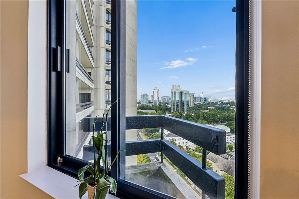 2660 Peachtree Road NW Unit 25G