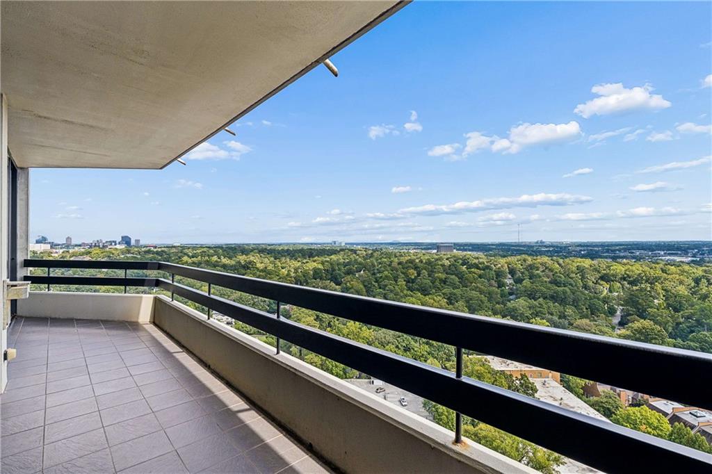 2660 Peachtree Road NW Unit 25G