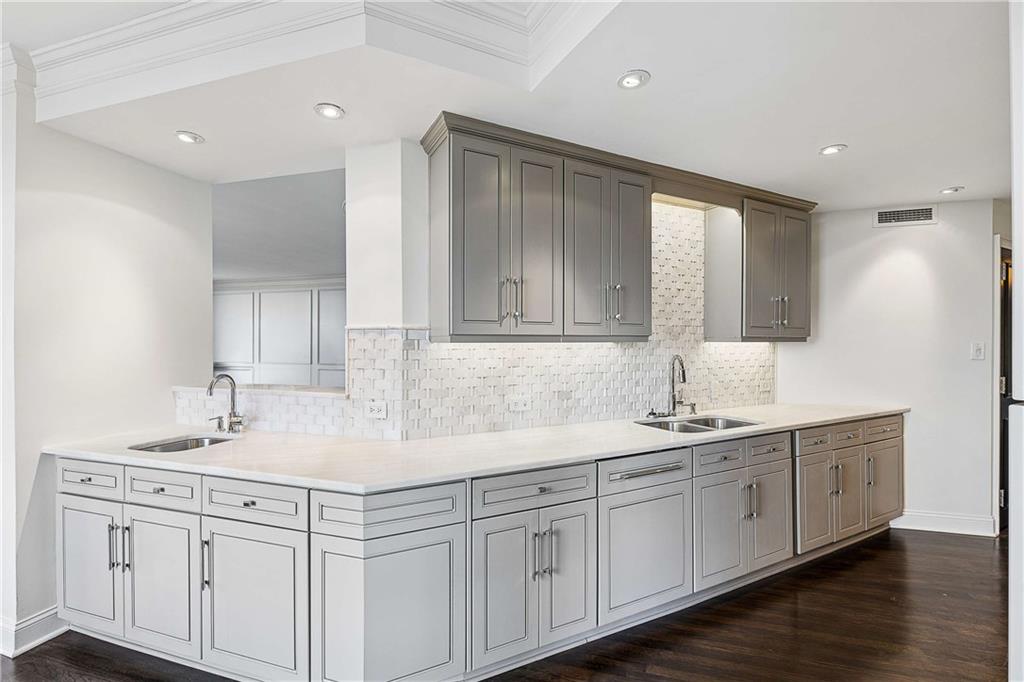 2660 Peachtree Road NW Unit 25G