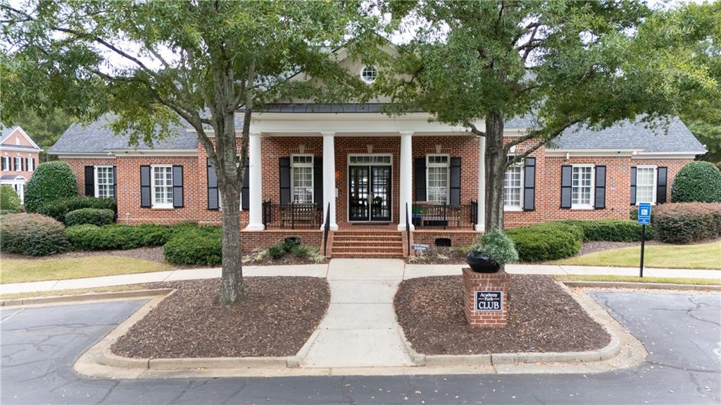 2565 Milford Lane