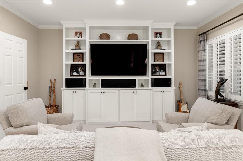 2565 Milford Lane