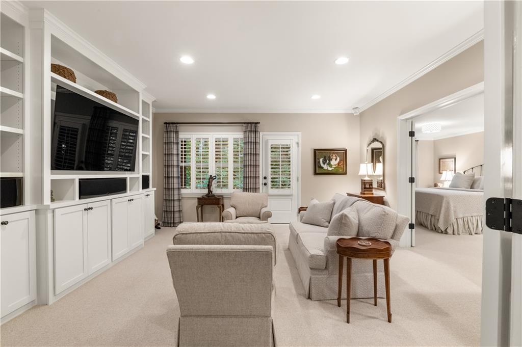 2565 Milford Lane