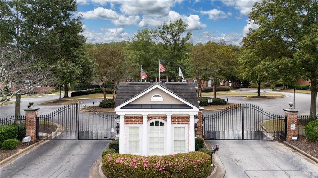 2565 Milford Lane