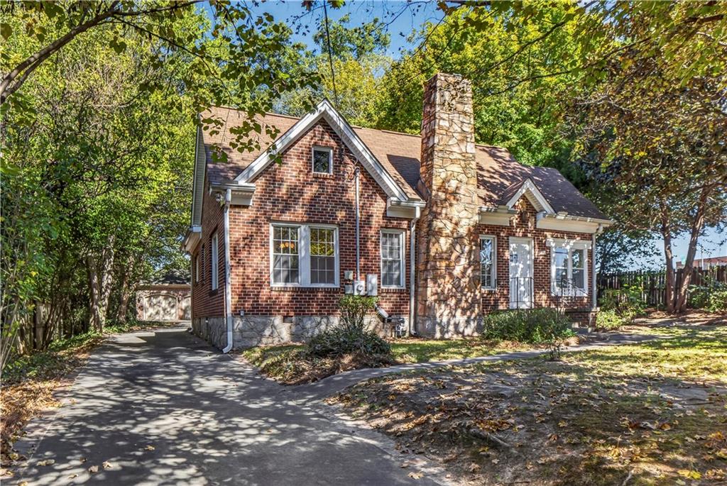 50 Brookhaven Drive NE