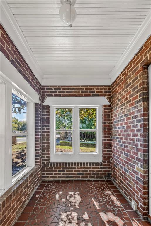 50 Brookhaven Drive NE