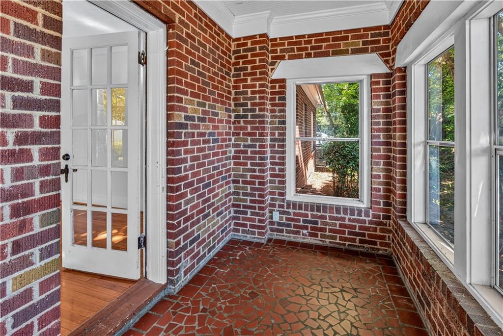 50 Brookhaven Drive NE