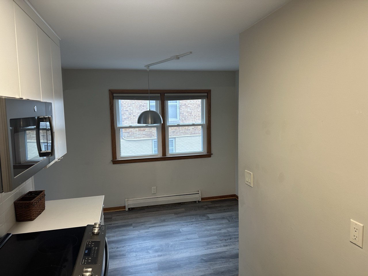 4220 Ingersoll Avenue 203