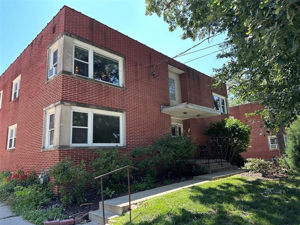 4220 Ingersoll Avenue 203