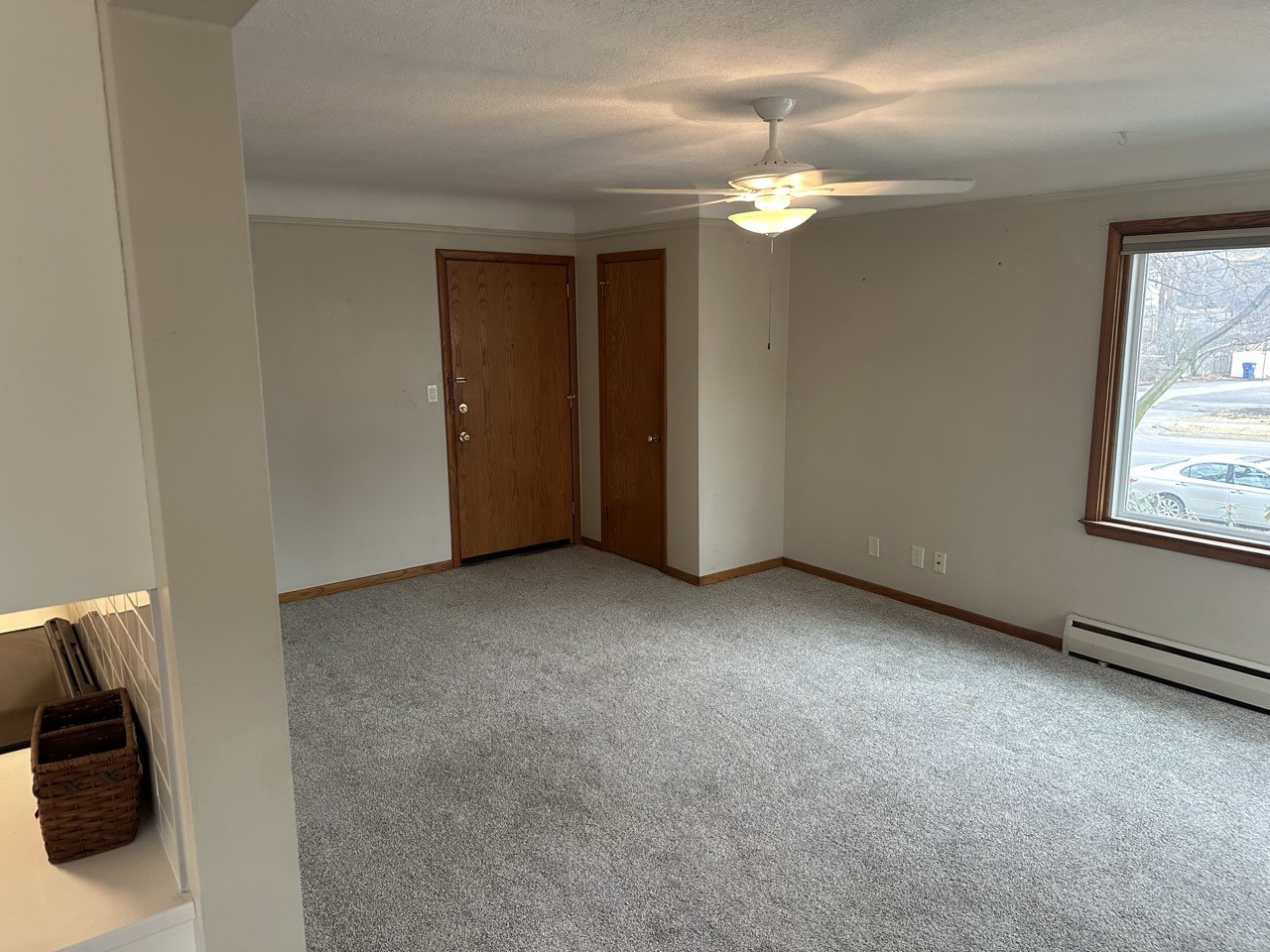 4220 Ingersoll Avenue 203