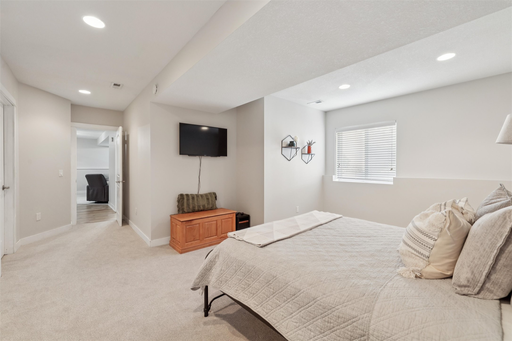 8113 Hammontree Circle