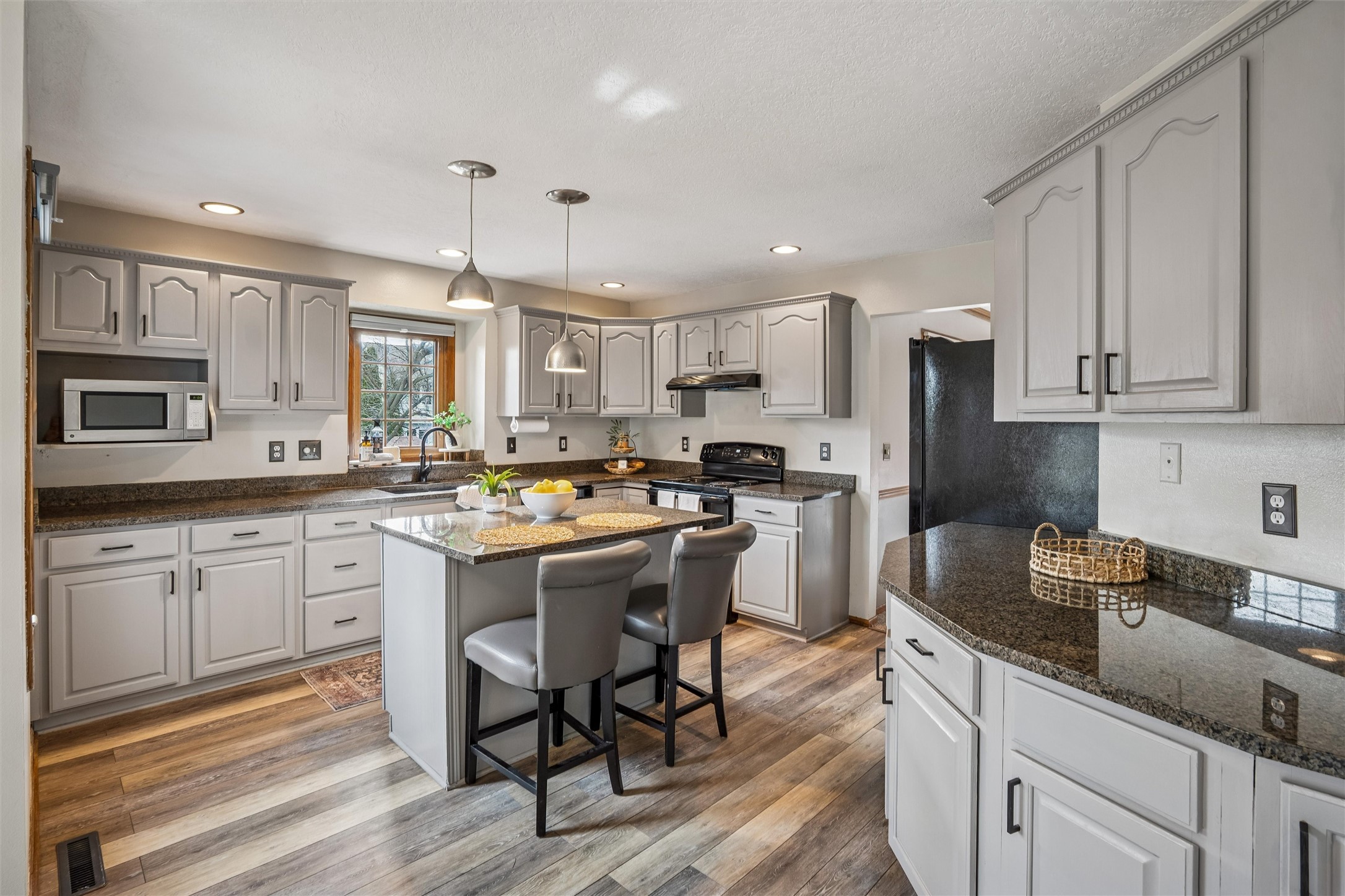 5517 Kensington Circle