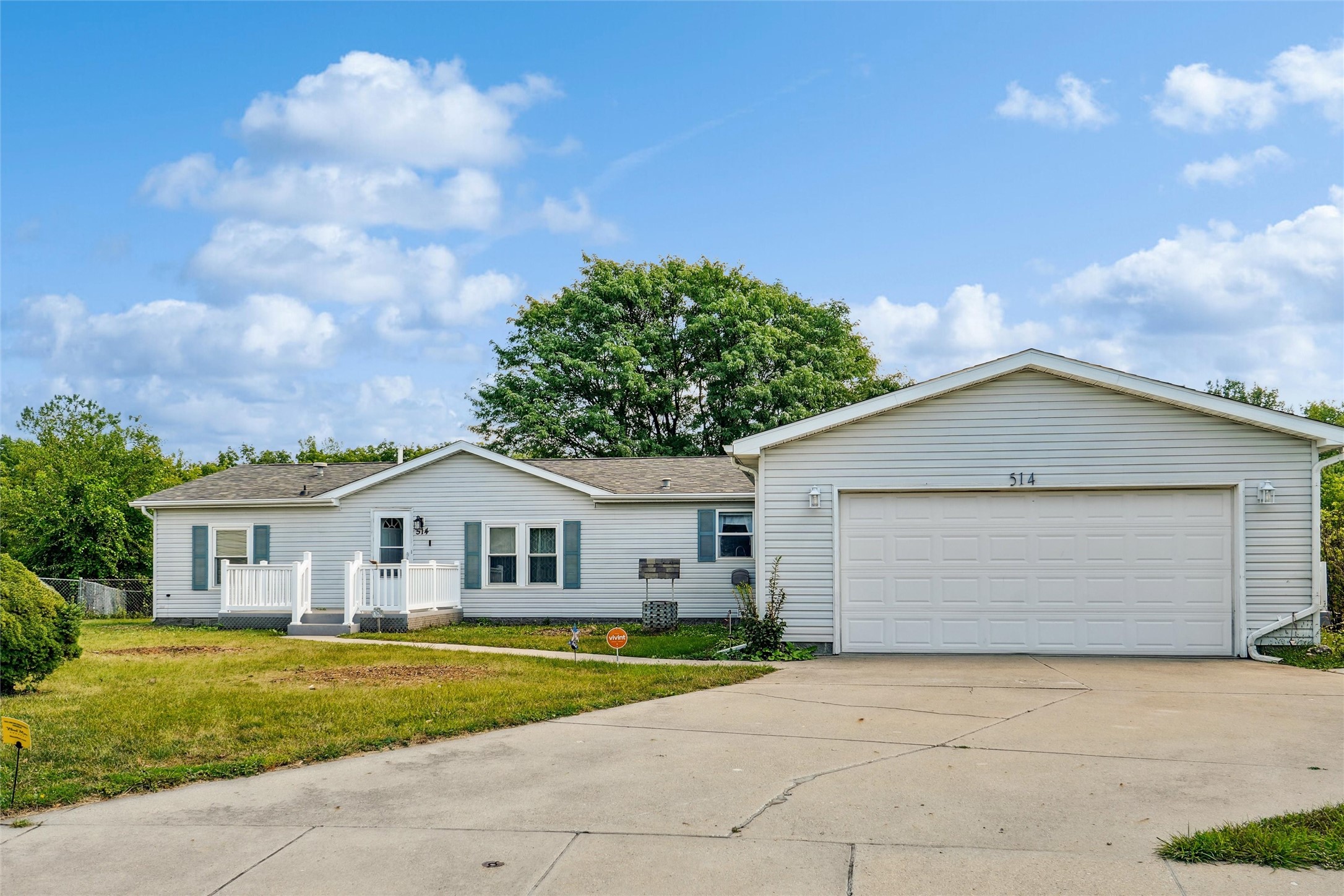 514 SE Marigold Court
