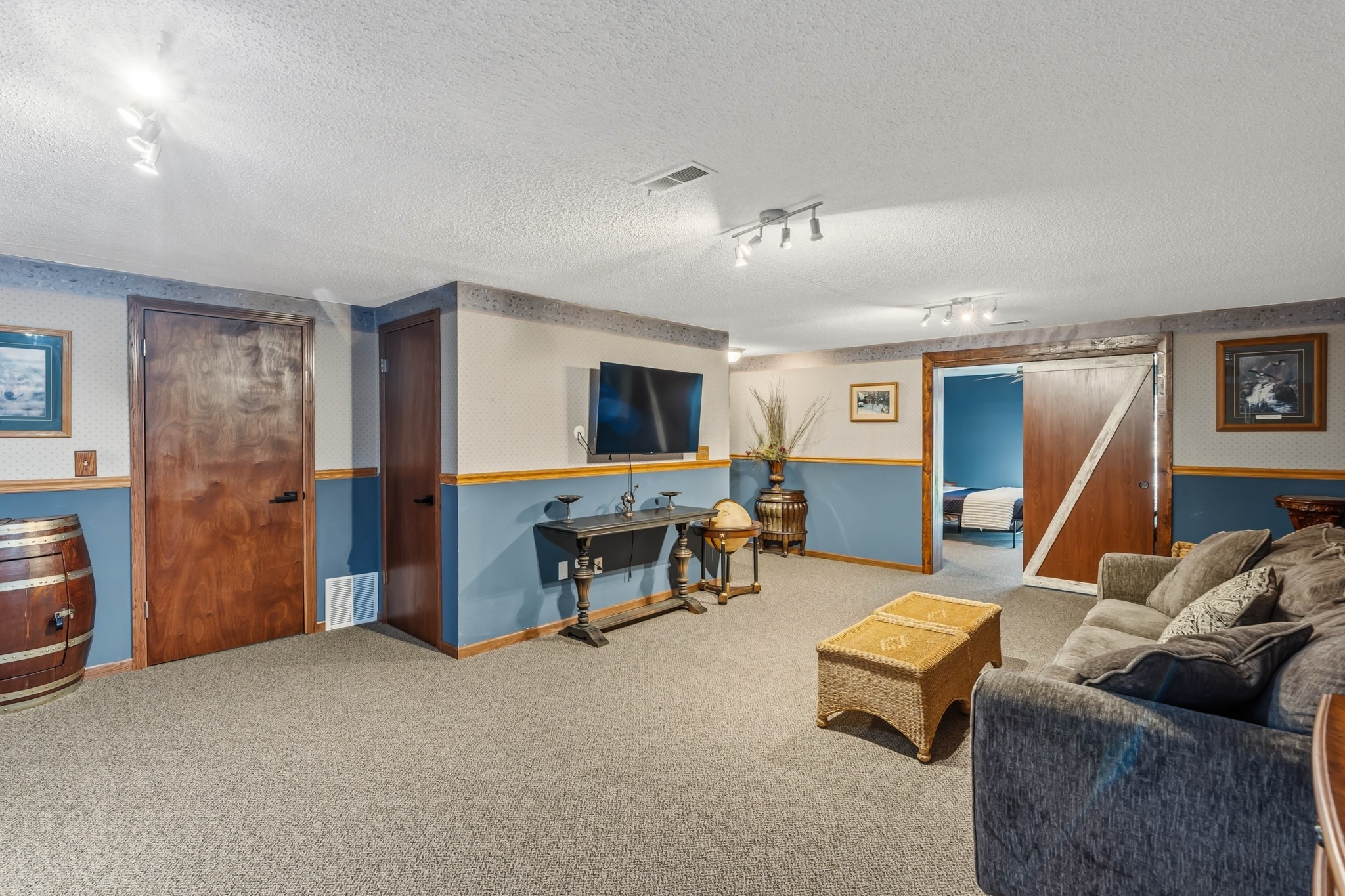7021 NW 88th Place