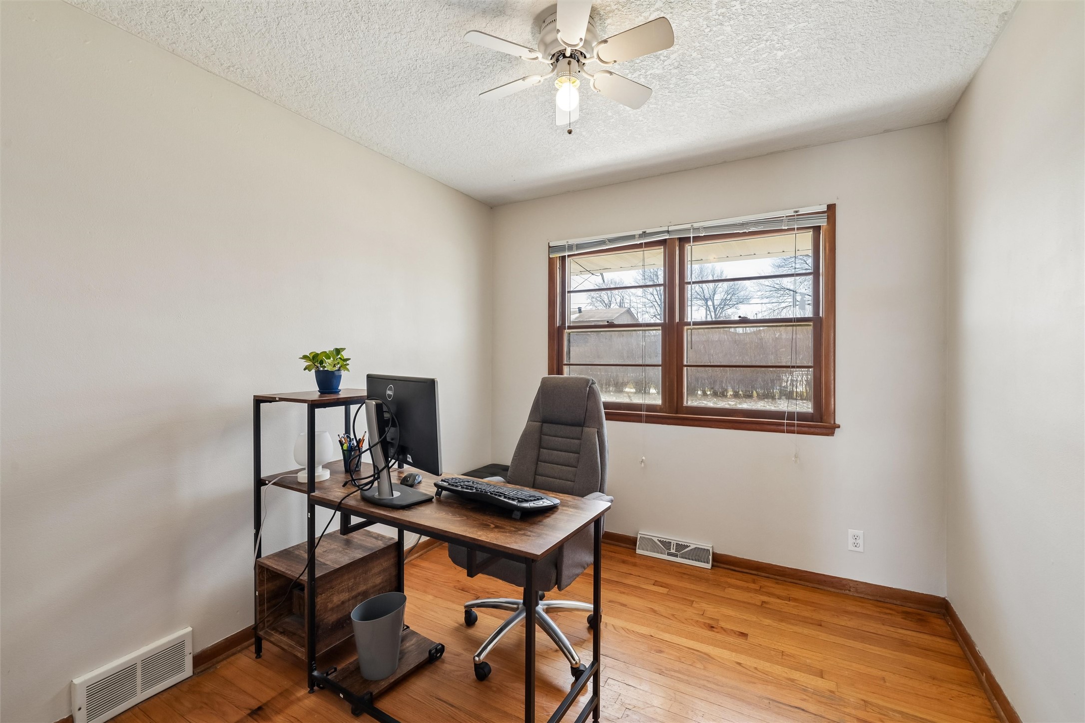 313 SE 9th Street