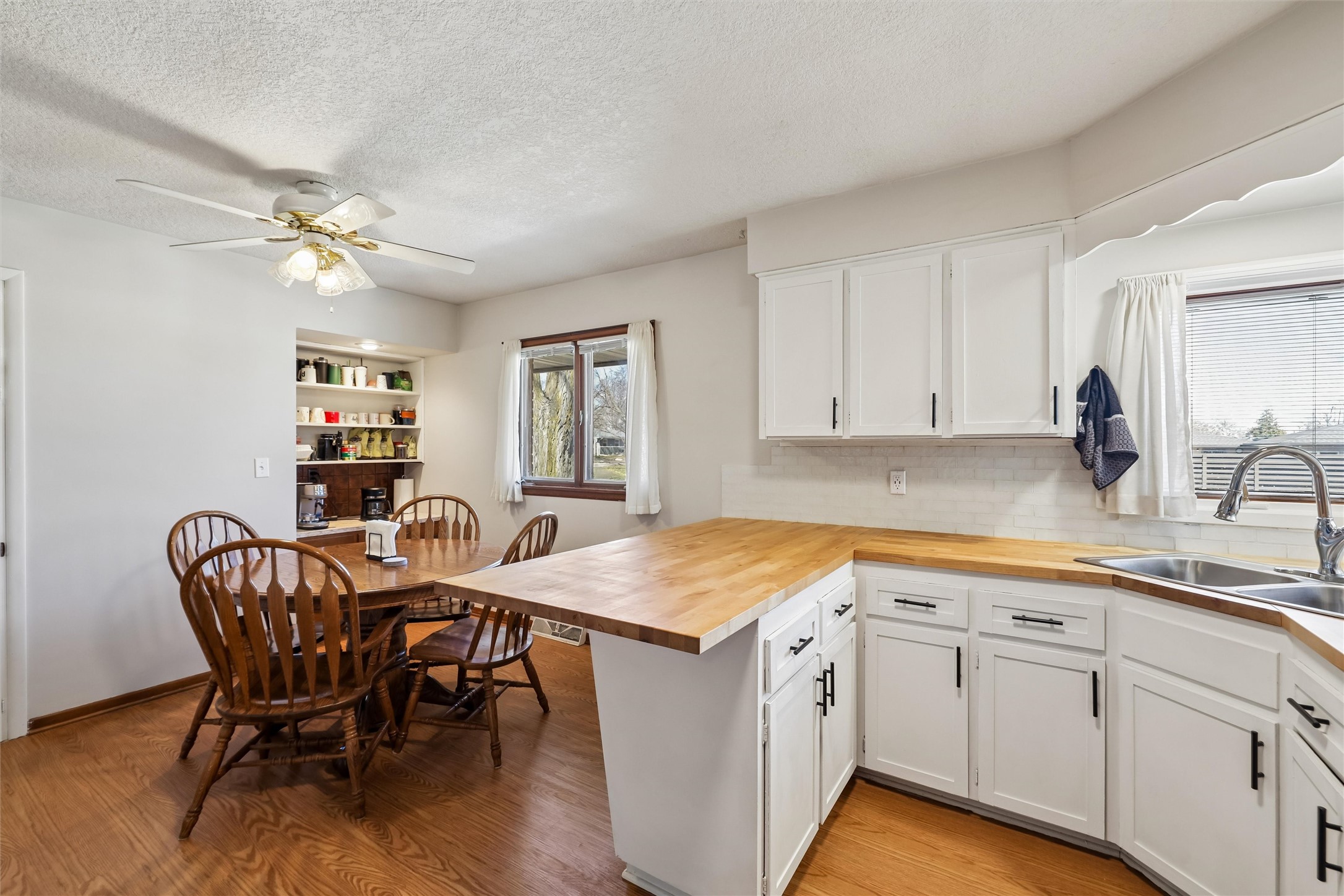 313 SE 9th Street