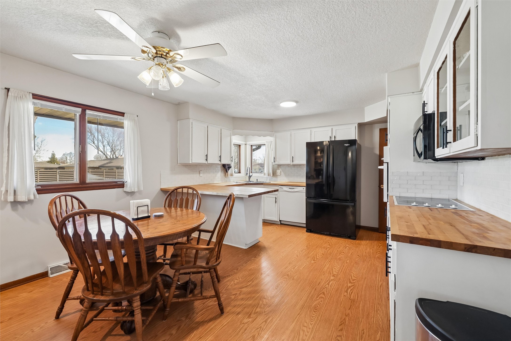 313 SE 9th Street