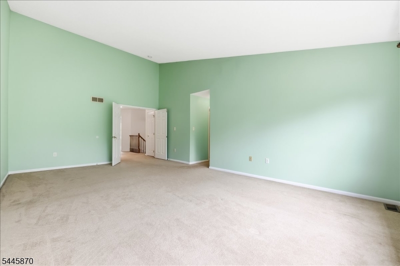 73 Castleton Rd