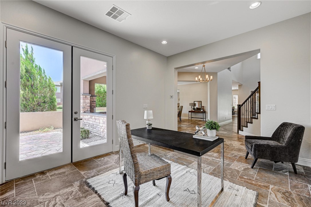 5685 Corona Vista Street