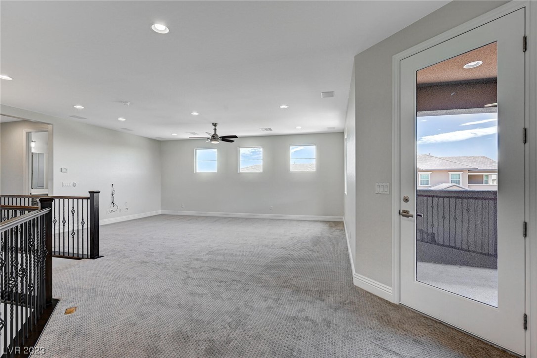 5685 Corona Vista Street
