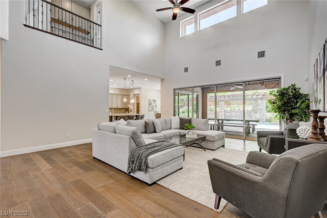 5685 Corona Vista Street