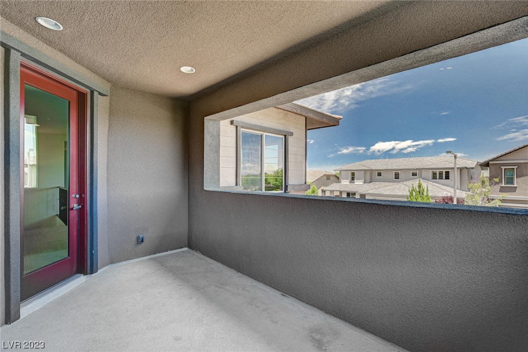 5685 Corona Vista Street
