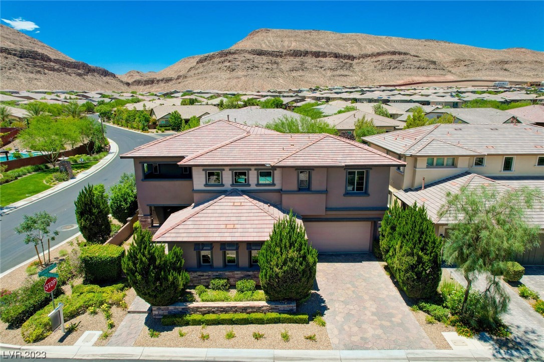 5685 Corona Vista Street