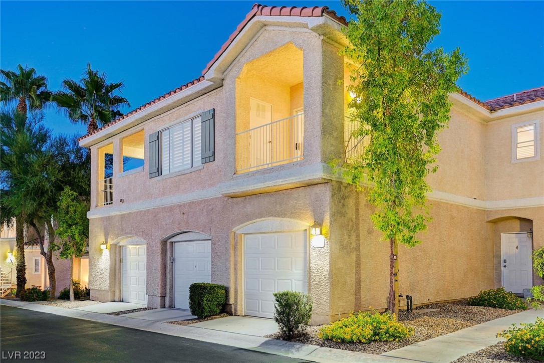 251 South Green Valley Parkway 4721