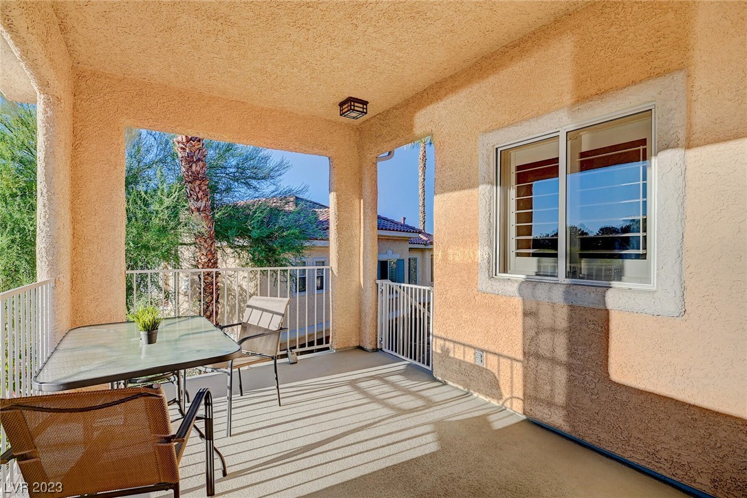 251 South Green Valley Parkway 4721