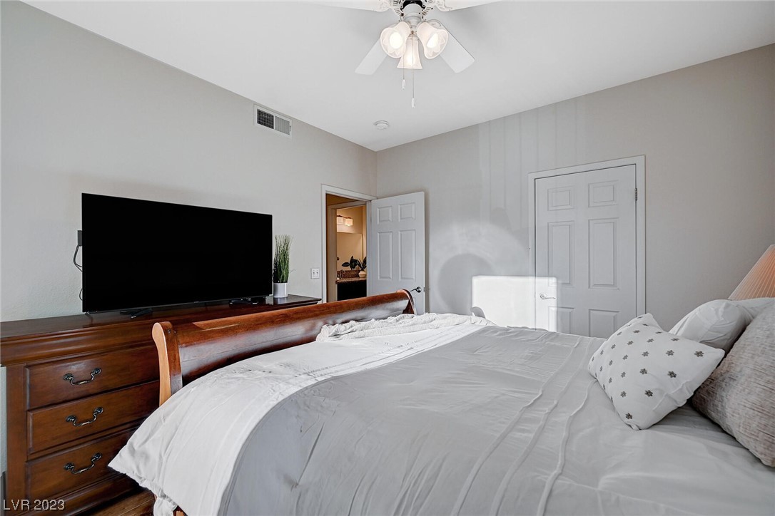 251 South Green Valley Parkway 4721