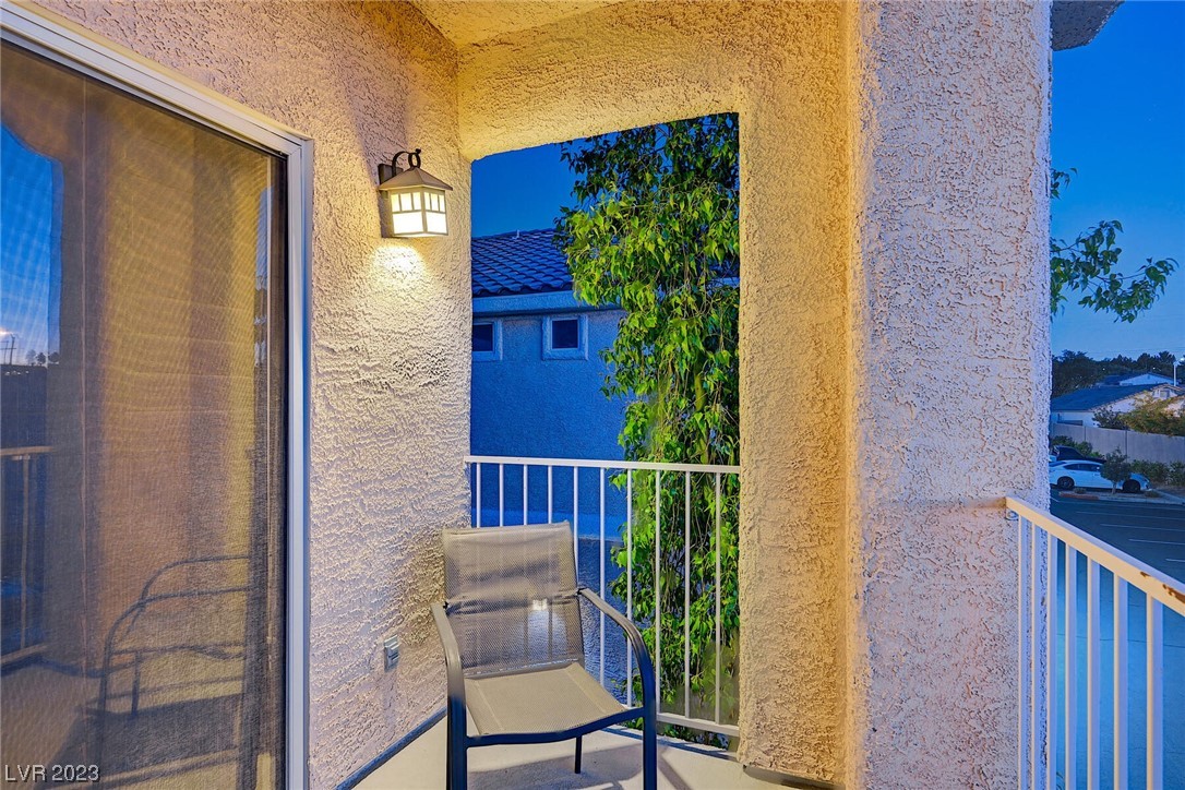 251 South Green Valley Parkway 4721
