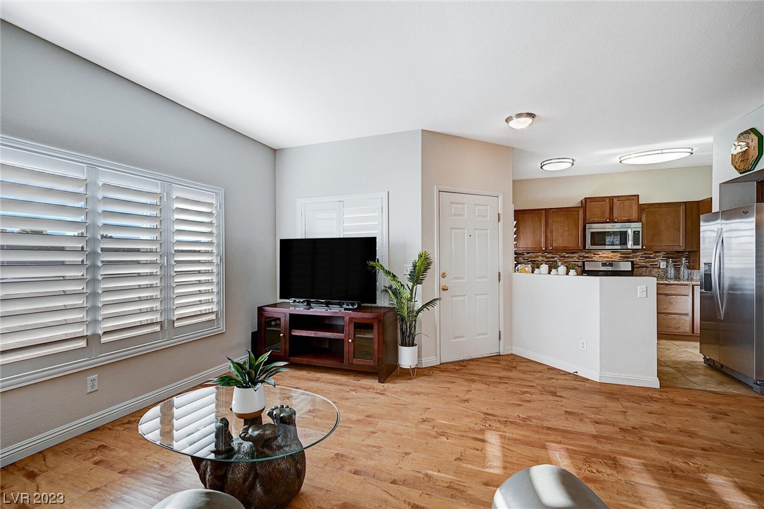 251 South Green Valley Parkway 4721